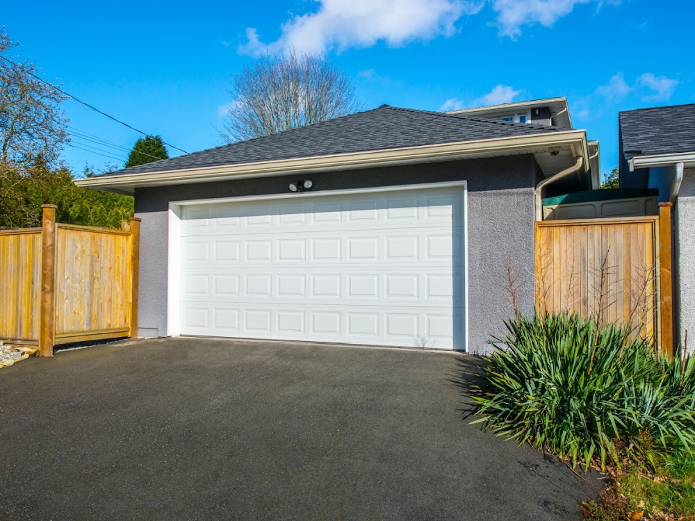 Ottawa Garage Door Repair Pros